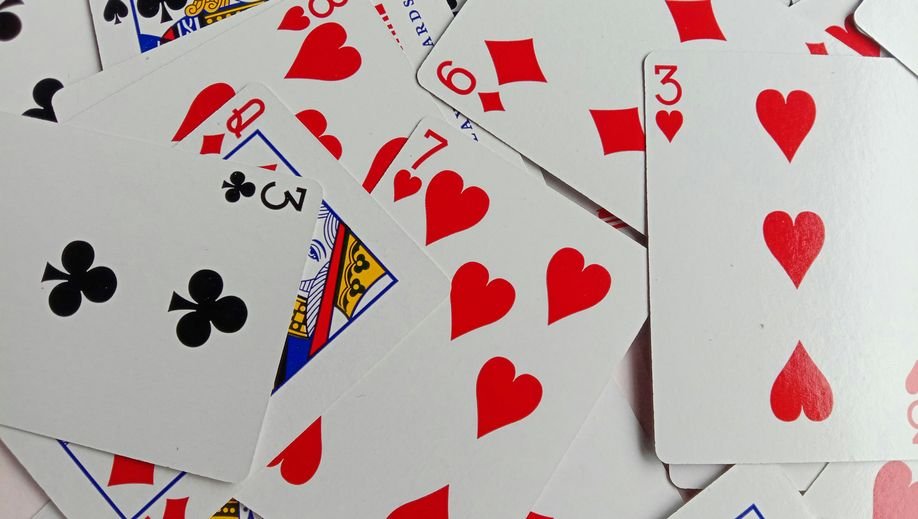 How Online Casinos Make Money